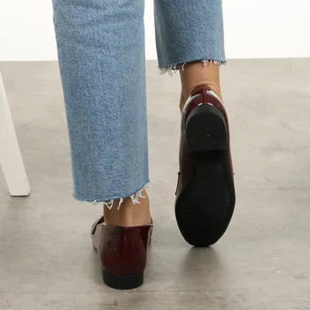 Olivia Tamsiai Mėlyna Juoda Bordo spalvos Raudona arba Lakinės Odos Loafer Odos Oksfordo Bateliai 2020 naujas mados aukštos viršų atsitiktinis žiemos pavasario batų