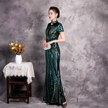 Veliūras Blizgančiais Plius Dydis 5XL Kinijos Derliaus Lady Qipao Mados Rankų darbo Mygtuką Cheongsam Naujovė Kinijos Oficialų Suknelė