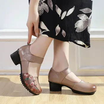 Xiuteng 2020 naujos nacionalinės stiliaus odinis patogus šokinėja aikštėje šokių moterų siurbliai vidutinio amžiaus vieno batai motina batai